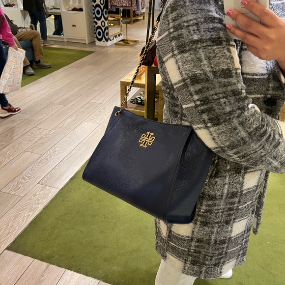 Tory Burch Britten Small Slouchy Tote in Pebbled Leather - Picture 3 of 3